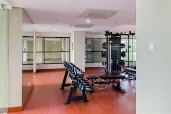 cozy and warm studio at lrt city jatibening apartment