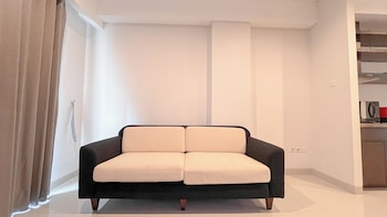 exclusive 2br apartment no kitchen with balcony at skales residence nusa dua bali