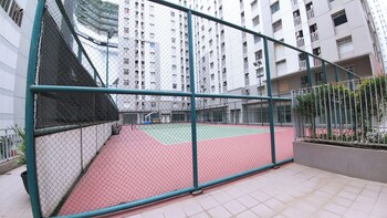 minimalist and cozy 1br green bay pluit apartment
