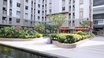 minimalist and cozy 1br green bay pluit apartment
