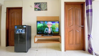 comfortable and restful 2br at great western apartment