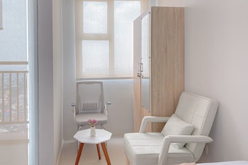 cozy studio living transpark juanda bekasi timur apartment