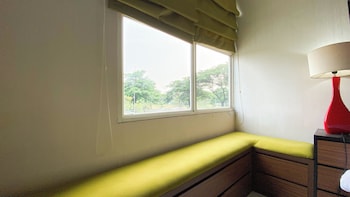 modern look 1br apartment at silkwood residence