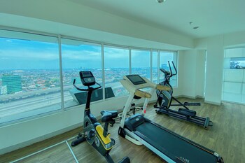 cozy studio at grand kamala lagoon apartment near mall