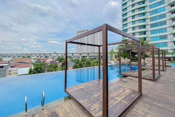 cozy studio at grand kamala lagoon apartment near mall
