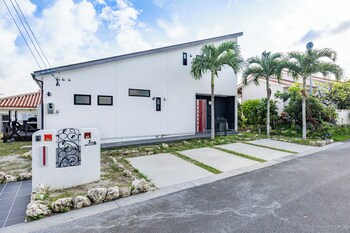 1688 house churaumi
