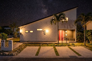 1688 house churaumi