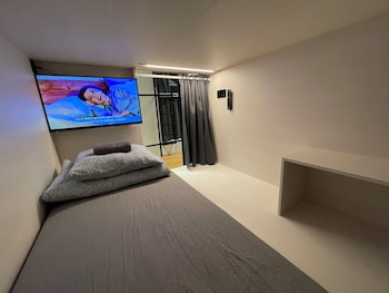 sleepandgo hostel