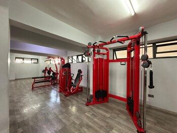 lux suites platinum oak residency