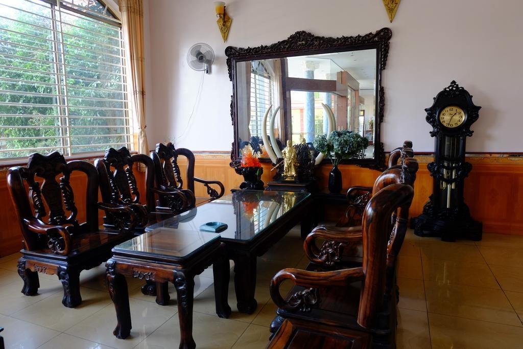 Phu Quy Hotel Near Dong Kinh Market,,4 star