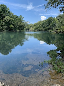 riverbend serenity cabins