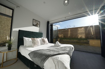 Ealing Broadway Great Stay,Madeley Rd,2 star