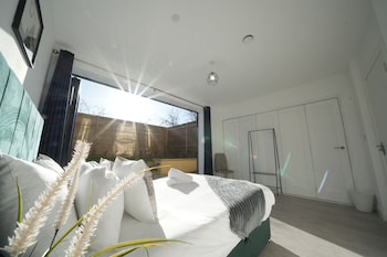 Ealing Broadway Great Stay,Madeley Rd,2 star