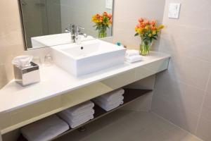 Novotel Sydney Olympic Park,Rosehill>>Homebush Bay,5 star