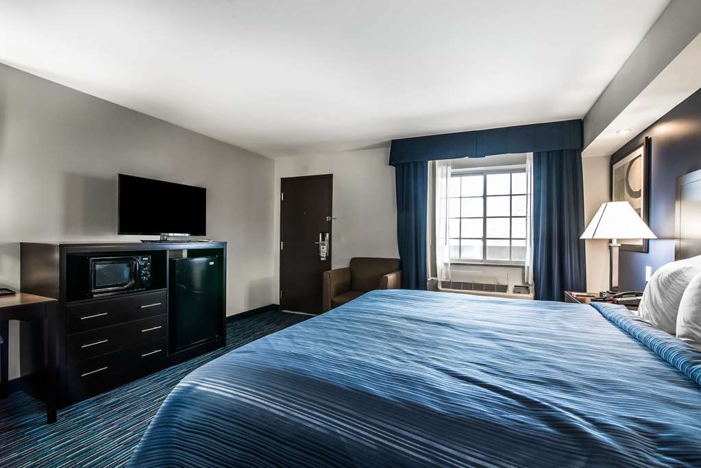 clarion pointe downtown