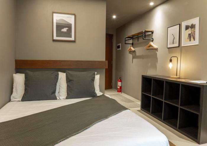 lakwa motel lio beach