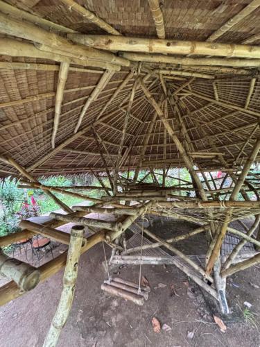 lakwa motel lio beach