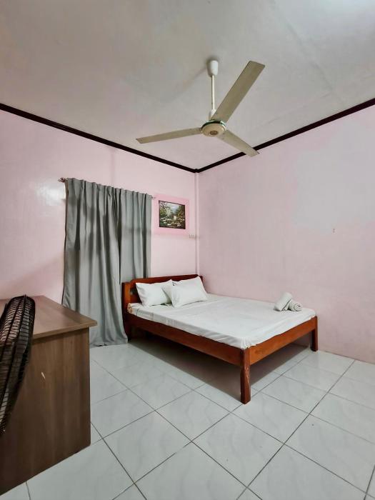 hibiscus dive inn