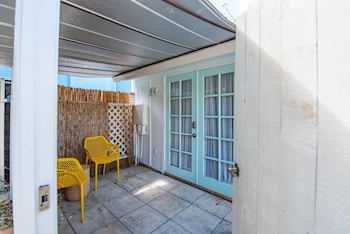 new the cottage at james house