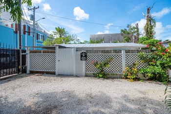 new the cottage at james house
