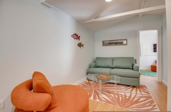 New The Cottage At James House,,2 star