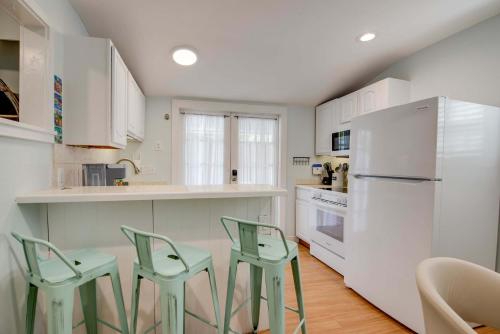 new the cottage at james house