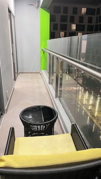 the wellington republic plaza airport