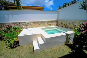 Maravilla Complex,,4 star