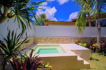 Maravilla Complex,,4 star