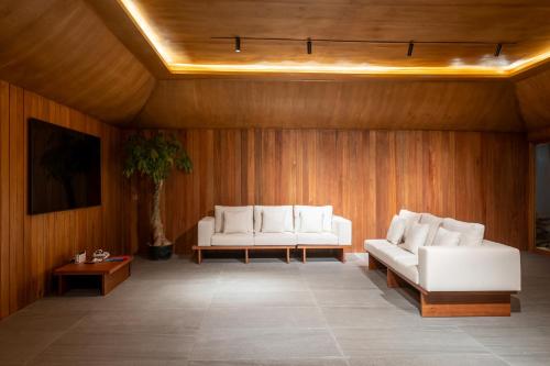 the japanese house by bridge retreats