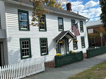 john h wallace house