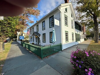 john h wallace house