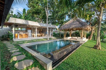 sola villa ubud 2 bedrooms