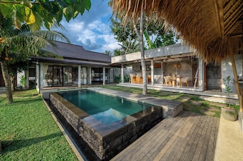 sola villa ubud 2 bedrooms