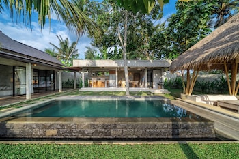 Sola Villa Ubud - 2 Bedrooms,,5 star