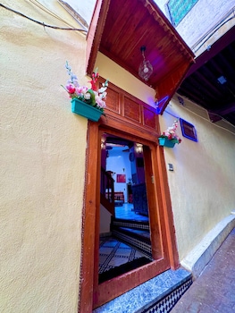 fes