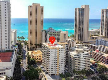 2br 2ba condos in kuhio at waikiki with parking