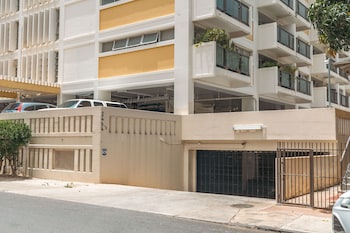 2br 2ba condos in kuhio at waikiki with parking