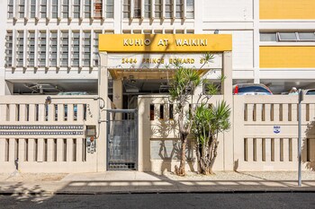 2br 2ba condos in kuhio at waikiki with parking