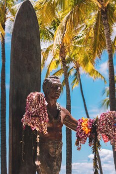 2br 2ba condos in kuhio at waikiki with parking