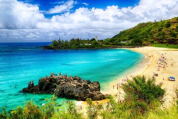 2br 2ba condos in kuhio at waikiki with parking
