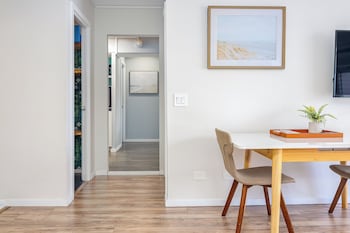 2br 2ba condos in kuhio at waikiki with parking