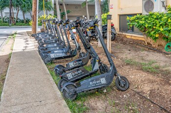 2br 2ba condos in kuhio at waikiki with parking