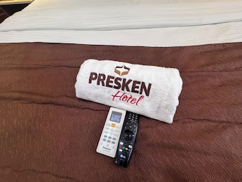 presken white house micheal olawale