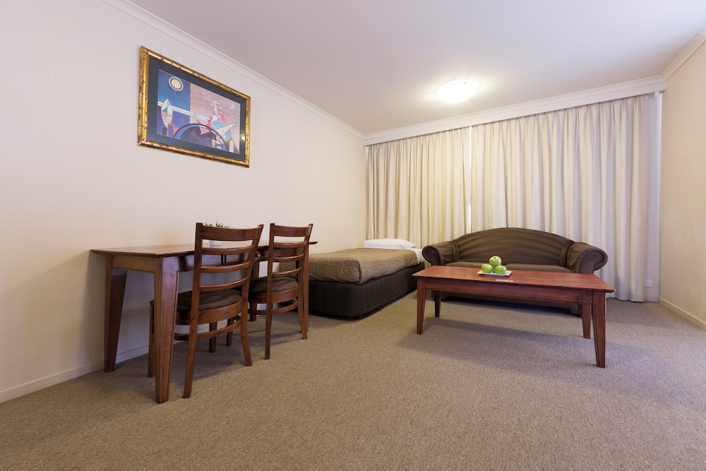 best western plus canberra central apartments