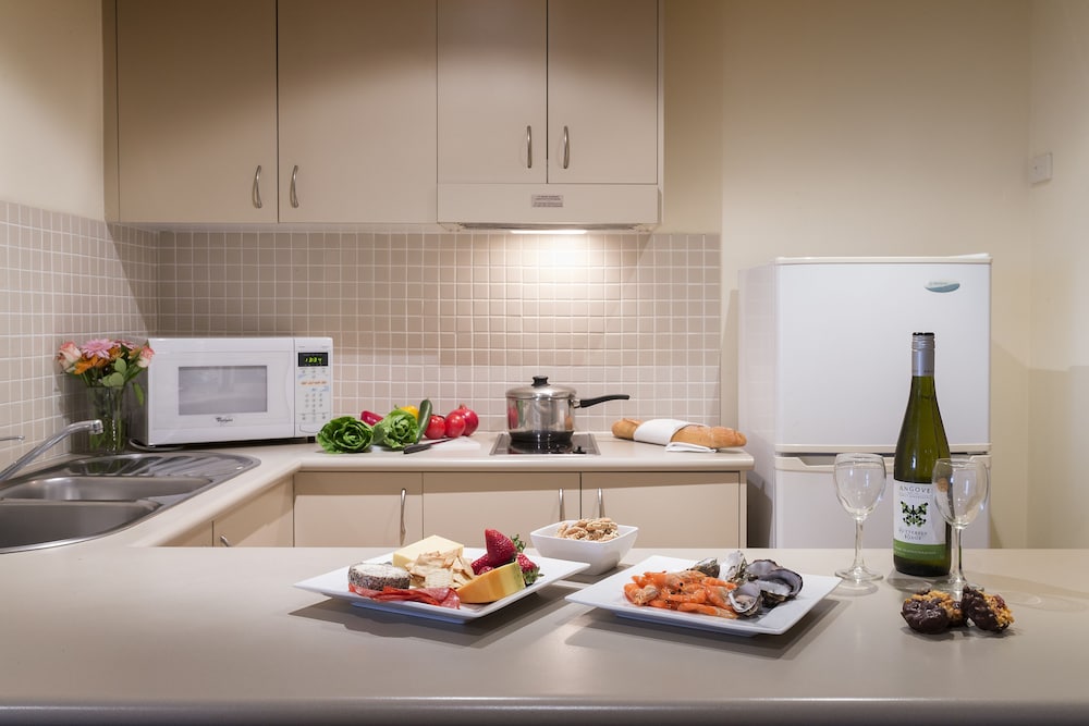 best western plus canberra central apartments