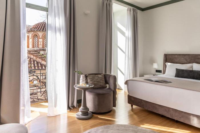 whisper athens suites