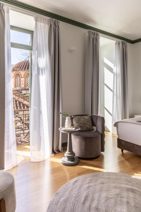 whisper athens suites