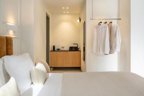 whisper athens suites