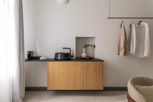 whisper athens suites